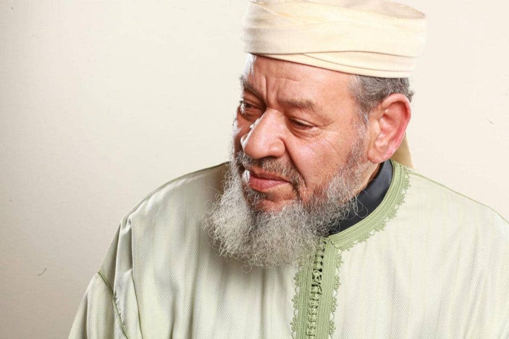 وداعاً هرم الأغنية المغربية.. رحيل الفنان عبد الهادي بلخياط عن عمر ناهز 80 عاماً