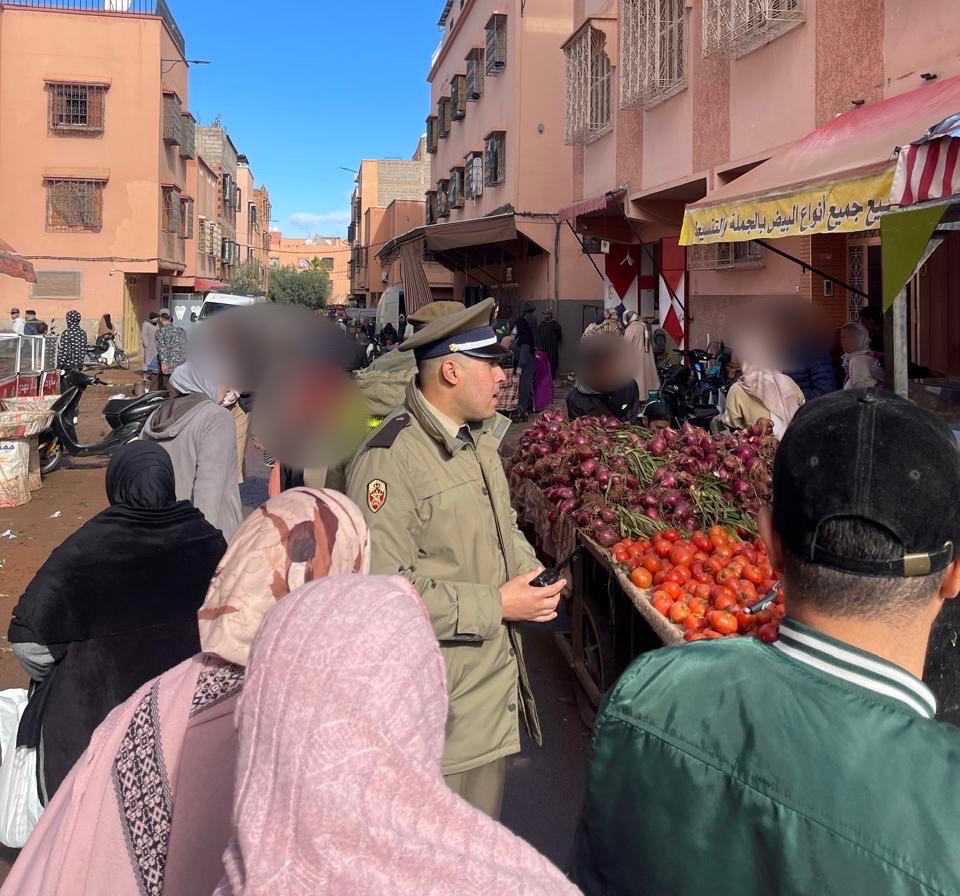 مراكش.. حملة لتحرير الملك العمومي بجنبات سوق برج الزيتون بالمحاميد