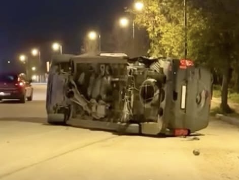 طنجة.. إصابة 7 أشخاص في تصادم عنيف بين حافلة لنقل العمال وسيارة خفيفة