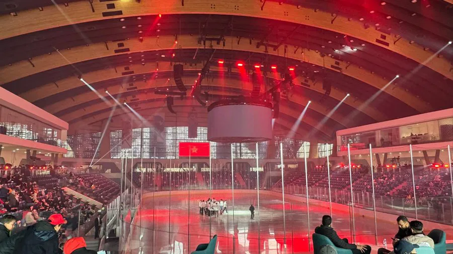 الرباط تفتتح صرحاً رياضياً بمعايير عالمية.. تدشين ملعب الهوكي وأكبر ساحة تزلج في إفريقيا