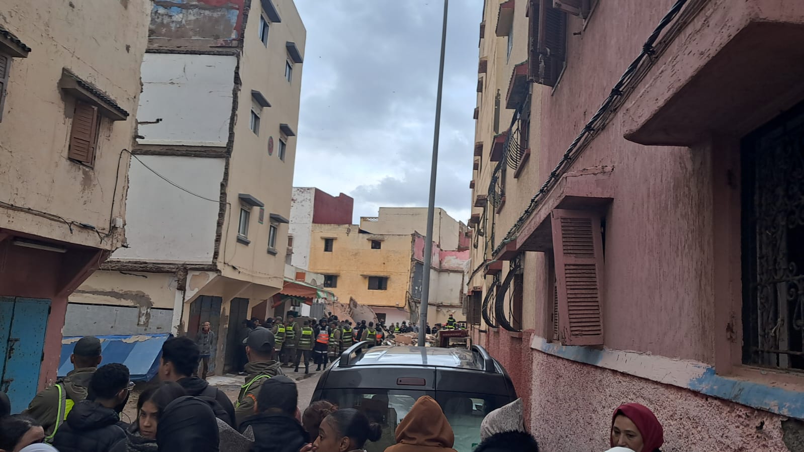 انهيار منزلين متلاصقين يخلف قتيلين وجرحى في الرباط