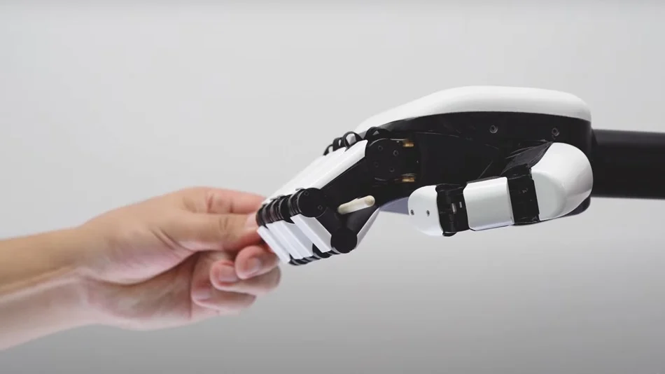 باحثون يطورون ذراعا آلية تحاكي يد الإنسان بدقة