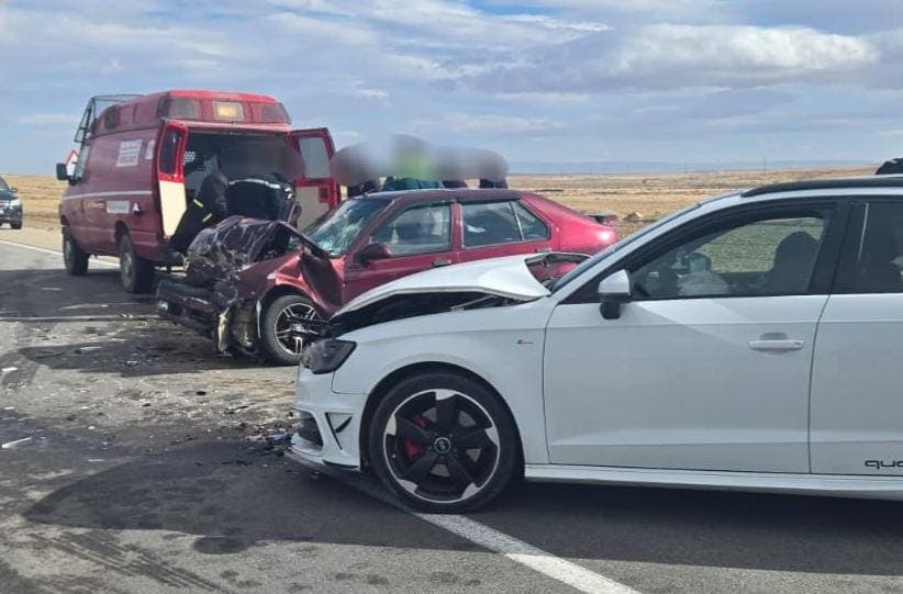 إقليم جرسيف.. قتيل و5 جرحى في تصادم مروع بين سيارتين