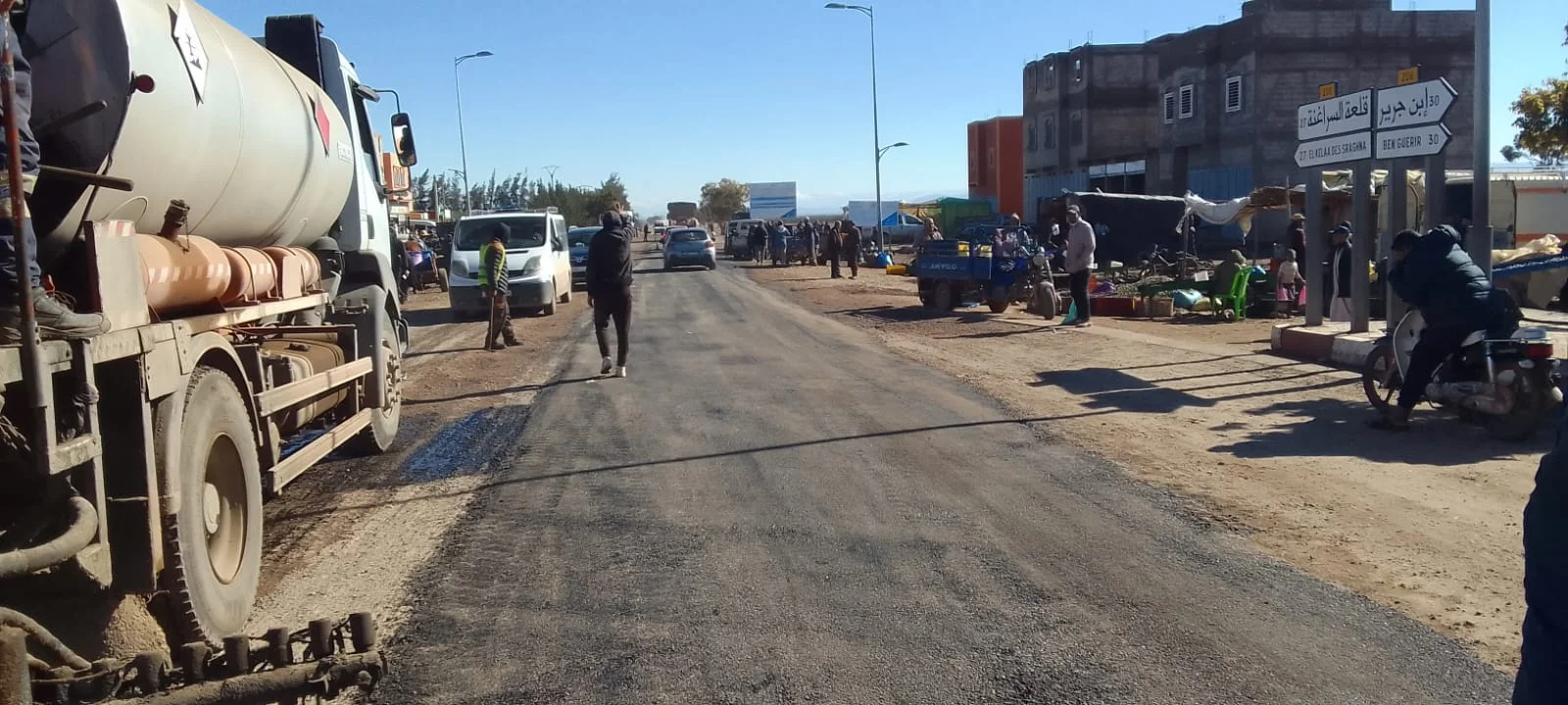 باشراف مجلس الجهة.. استئناف أشغال تأهيل الطريق الجهوية بين الرحامنة وقلعة السراغنة