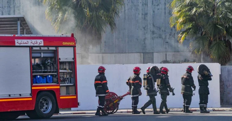 الدار البيضاء.. نيران كثيفة تلتهم وحدة لإنتاج “الإسفنج” بعين الشق واستنفار لإخمادها