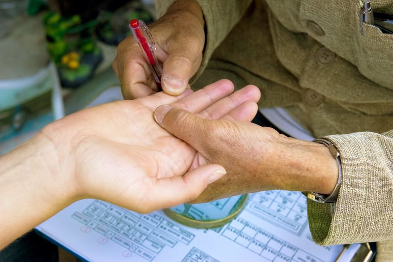 أكادير.. السجن لممتهني “السماوي” بعد سقوطهما متلبسين داخل “سوق الأحد”