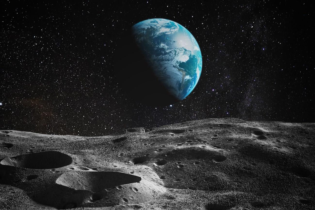 شركة أمريكية ناشئة تخطط لبناء فنادق على سطح القمر