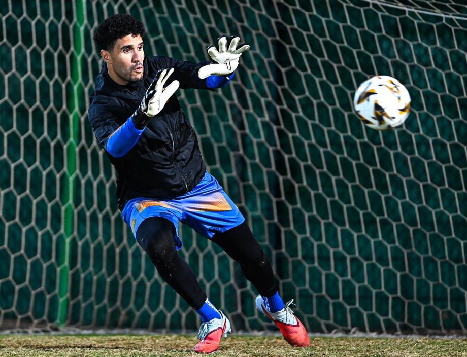 نهضة بركان يكشف عن تفاصيل إصابة منير الكجوي ومدة غيابه