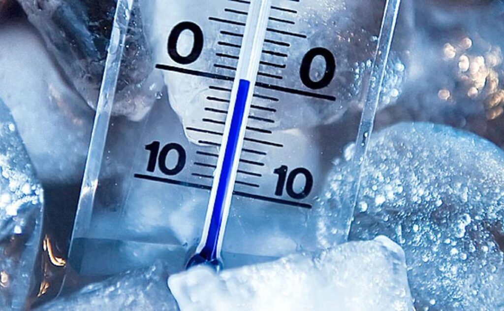 تصل حتى ناقص 8 درجات.. موجة صقيع تضرب إقليمي الحوز وشيشاوة