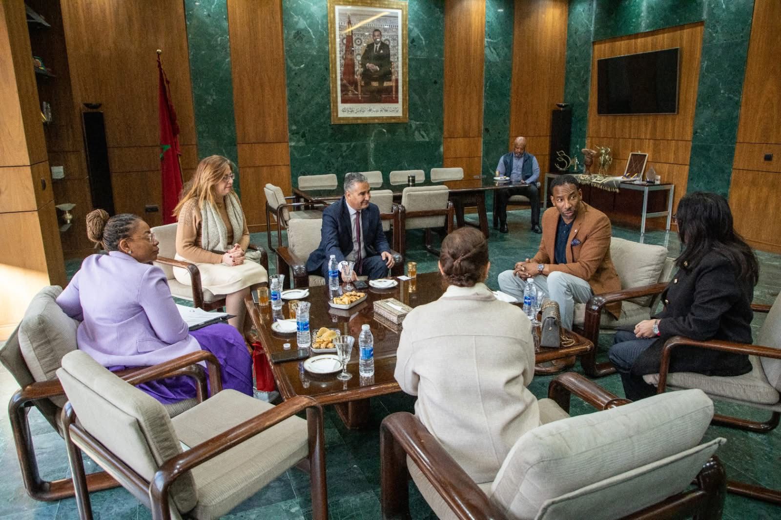 جماعة مراكش تبحث آفاق التعاون المشترك مع عمدة مدينة “أتلانتا” الأمريكية