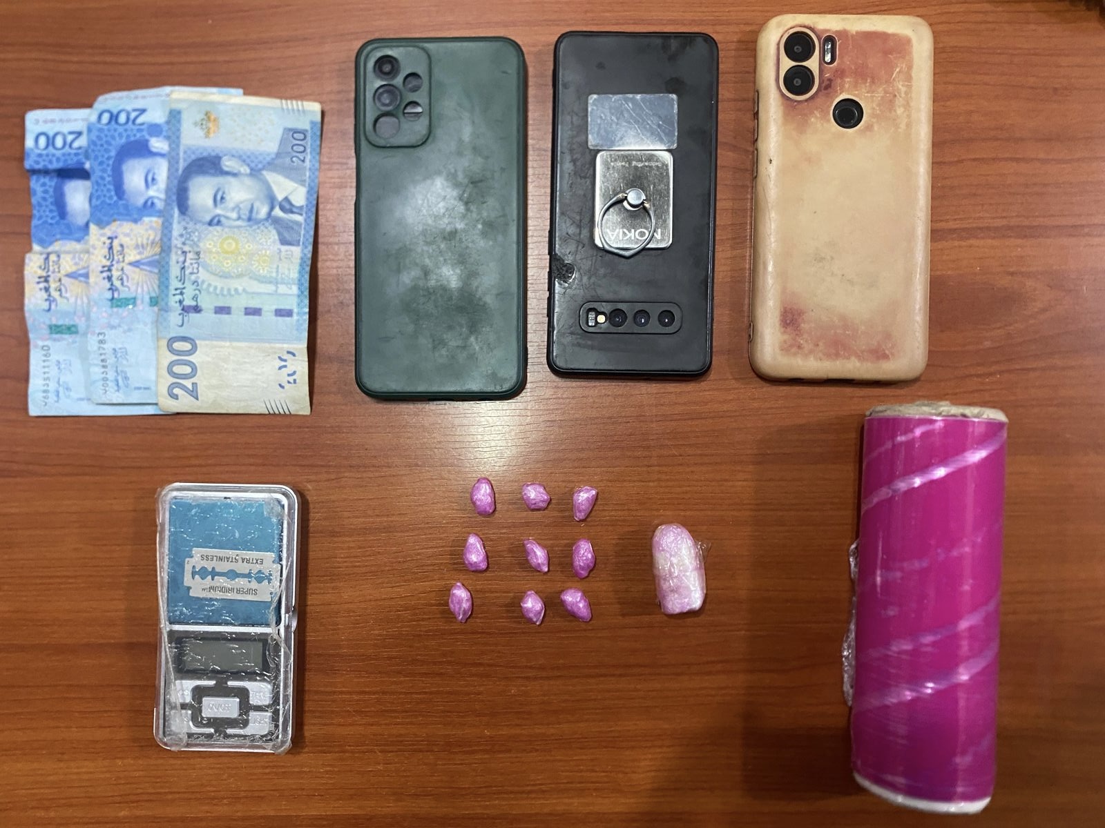 أمن مراكش يوقف أجنبيين بشبهة حيازة وترويج المخدرات الصلبة