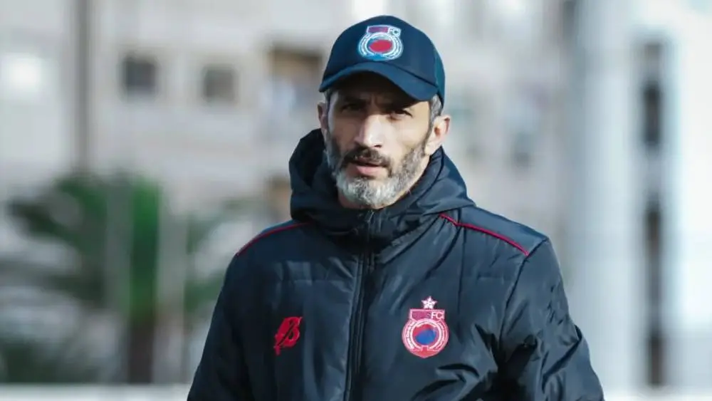 أولمبيك أسفي ينهي مهام مدربه زكرياء عبوب ويبدأ رحلة البحث عن بديل