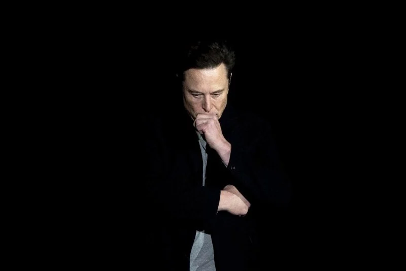 السلطات الفرنسية تستدعي إيلون ماسك للاستجواب وتفتش مكاتب إكس في فرنسا