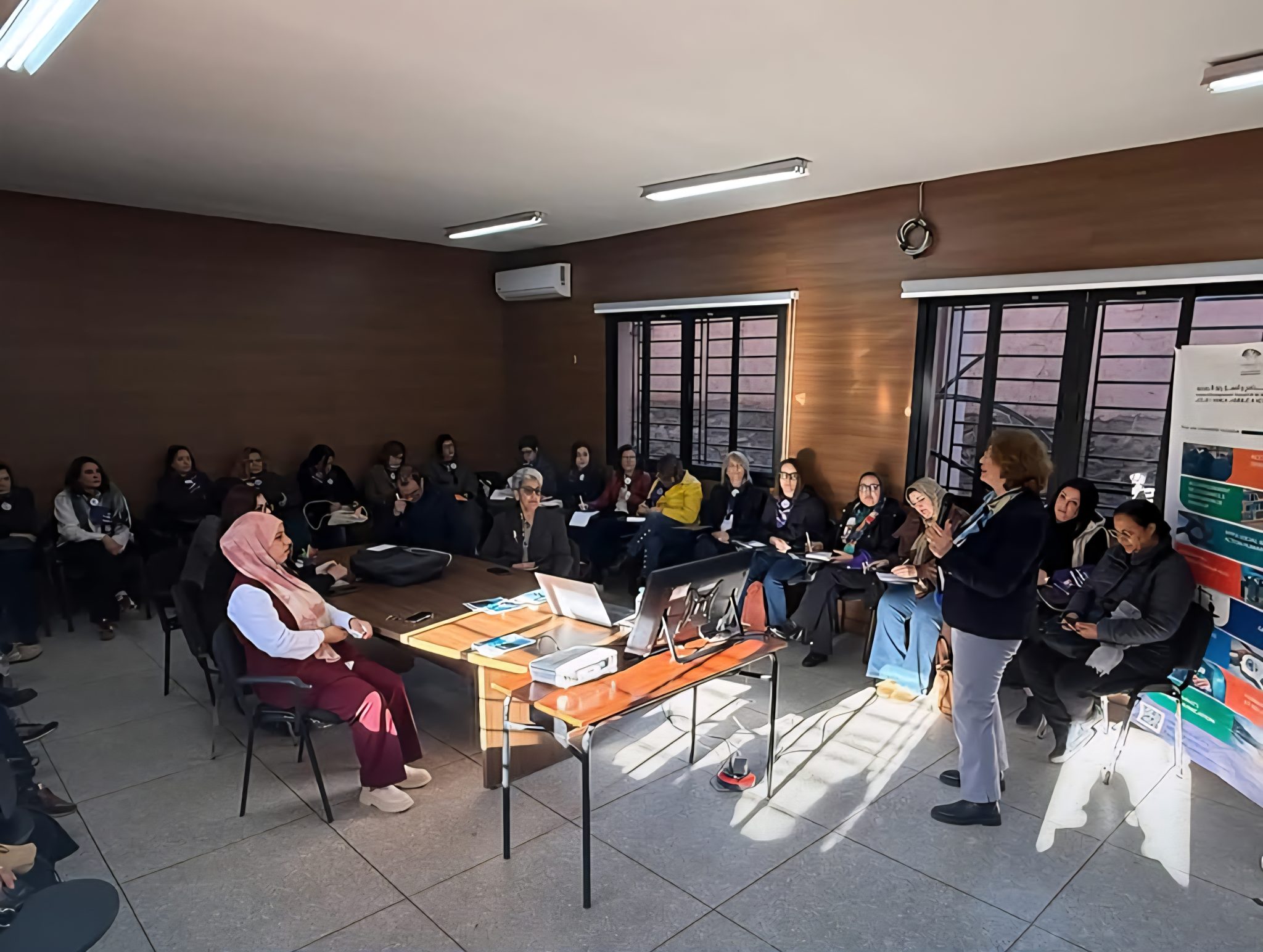 مراكش.. وفد مغربي إسباني يستعرض آليات “الإدماج والمسؤولية الاجتماعية” بجامعة القاضي عياض