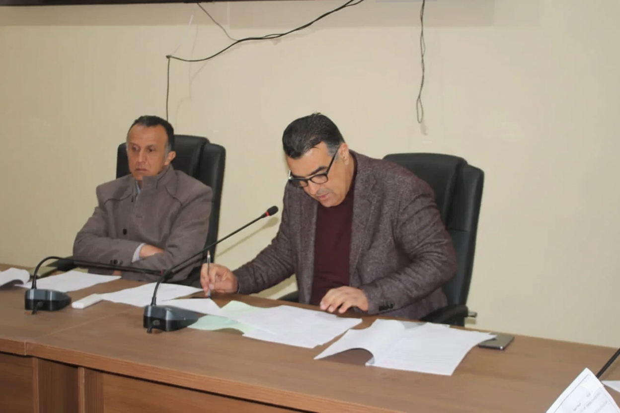 مجلس سيدي بوعثمان يصادق بالإجماع على برمجة الفائض المالي واتفاقية “العقوبات البديلة”