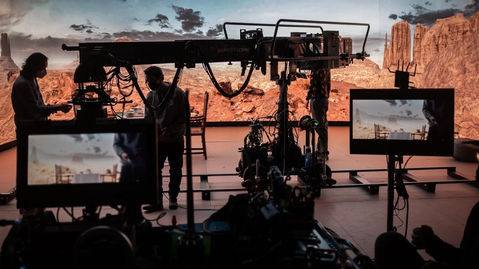 المغرب يتحول من “بلد استوديو” إلى مركز صناعي متكامل للإنتاج السينمائي