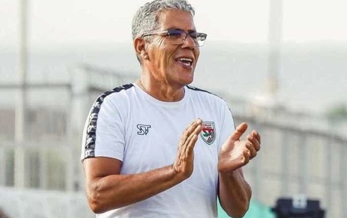 أولمبيك آسفي يضع ثقته في التونسي شكري الخطوي لقيادة دفة “القرش المسفيوي”