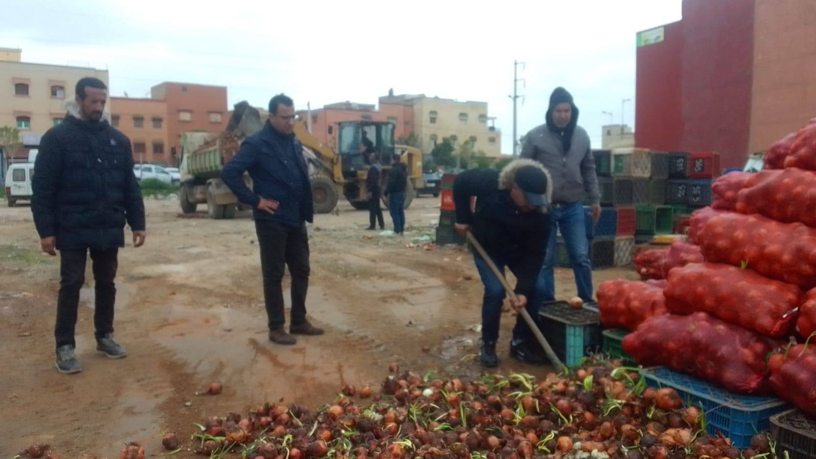 ابن جرير.. حجز وإتلاف كميات من “البصل الفاسد” ضمن حملة استباقية لمراقبة الأسواق
