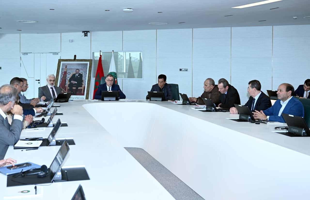 الجامعة الملكية المغربية لكرة القدم تستعرض مستجدات المنافسات الدولية وتعديلات القوانين