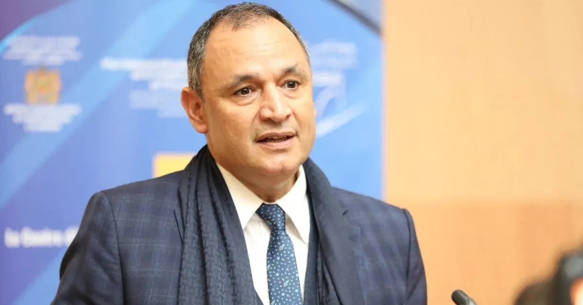 الوزير مزور يعلن طموح المغرب لإنتاج أول طائرة مصنعة بالكامل في المملكة