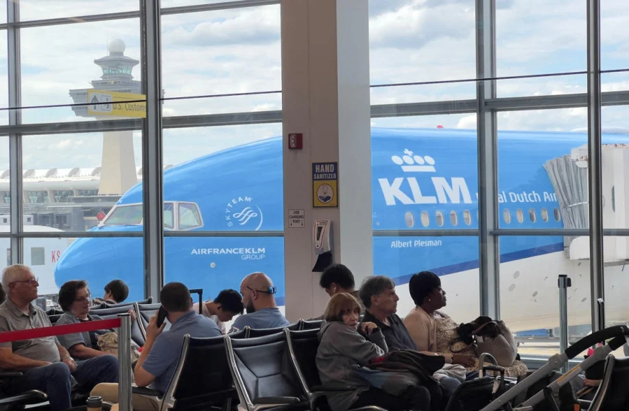 رحلات جوية جديدة لإجلاء مسافرين عالقين بسبب الحرب في الشرق الأوسط