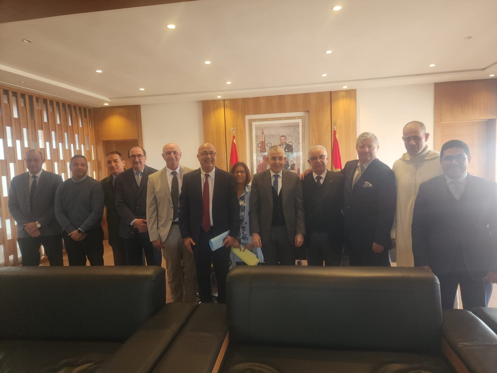 مراكش.. لقاء تشاوري بين ولاية الجهة والجمعية الجهوية للمنعشين العقاريين لتعزيز مناخ الاستثمار العقاري