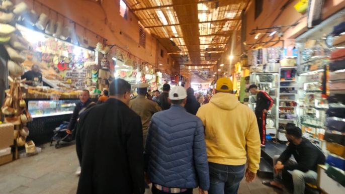 حملة ميدانية واسعة لتحرير الملك العام بساحة جامع الفنا مراكش والأسواق المجاورة