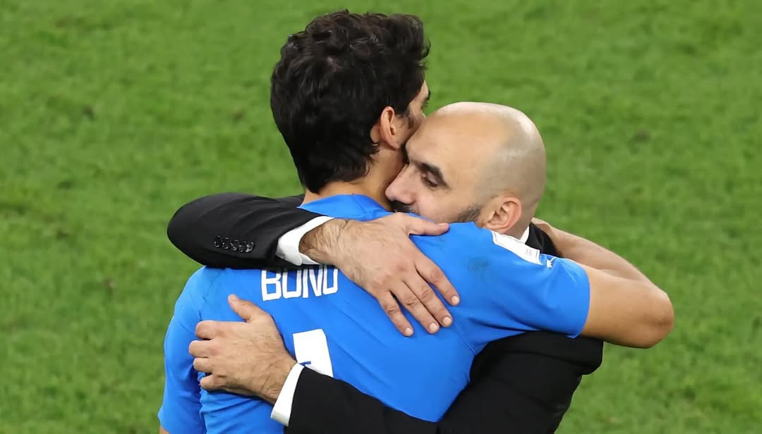 بونو يودع الركراكي برسالة مؤثرة: “ساهمت في تغيير مصير شعب يعشق الكرة”