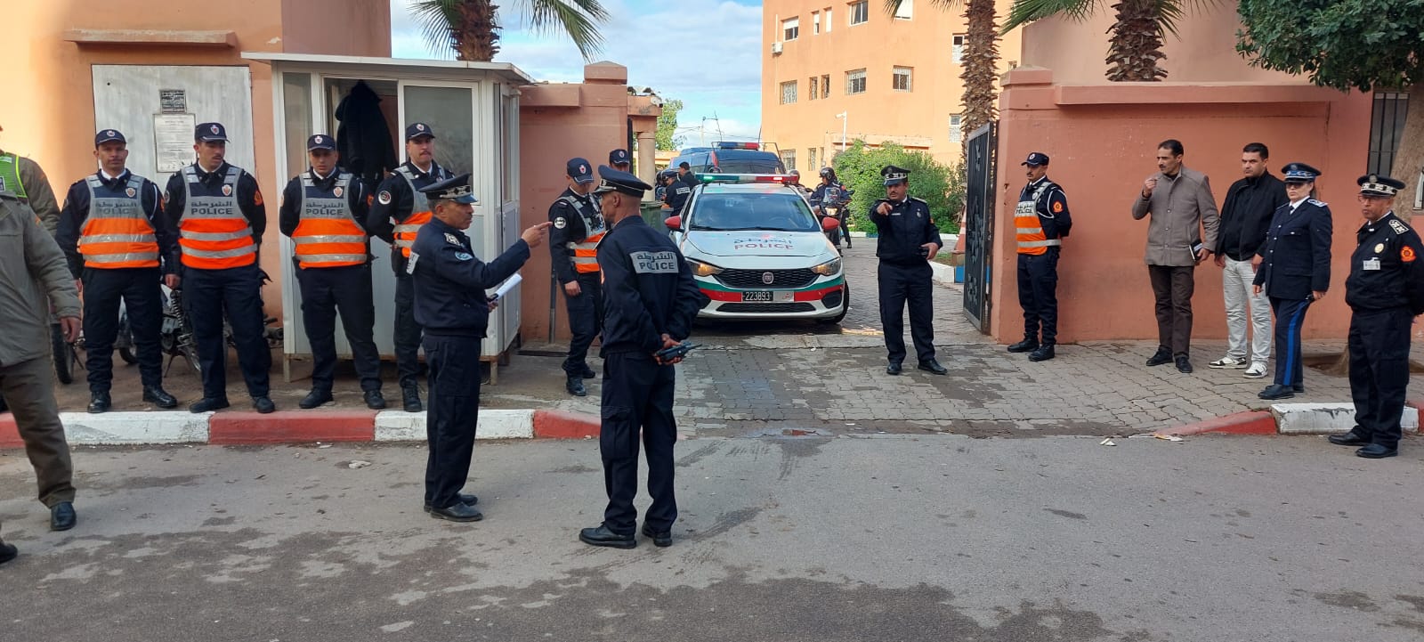 ابن جرير.. حصيلة أمنية تسفر عن توقيف 65 شخصاً في عمليات ميدانية مكثفة