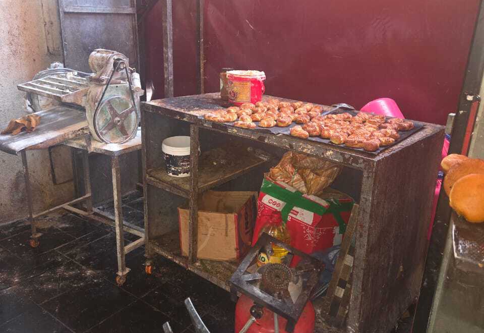 السلطات المحلية بمراكش تداهم مخبزة بحي الجبيلات للاشتباه في اختلالات صحية