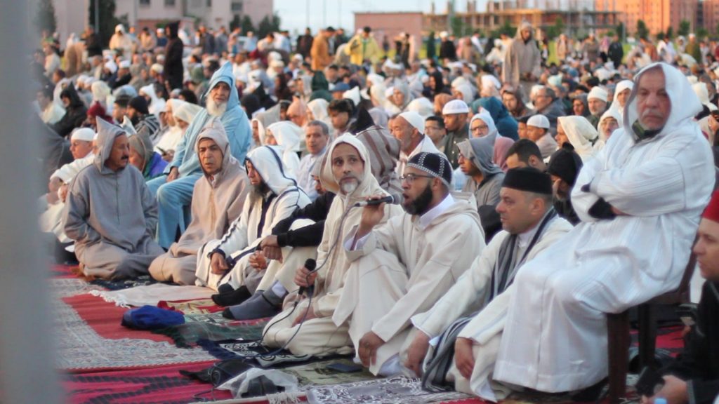 أجواء من الخشوع والتنظيم المحكم تطبع صلاة عيد الفطر بمصلى المحاميد مراكش أجواء من الخشوع والتنظيم المحكم تطبع صلاة عيد الفطر بمصلى المحاميد مراكش