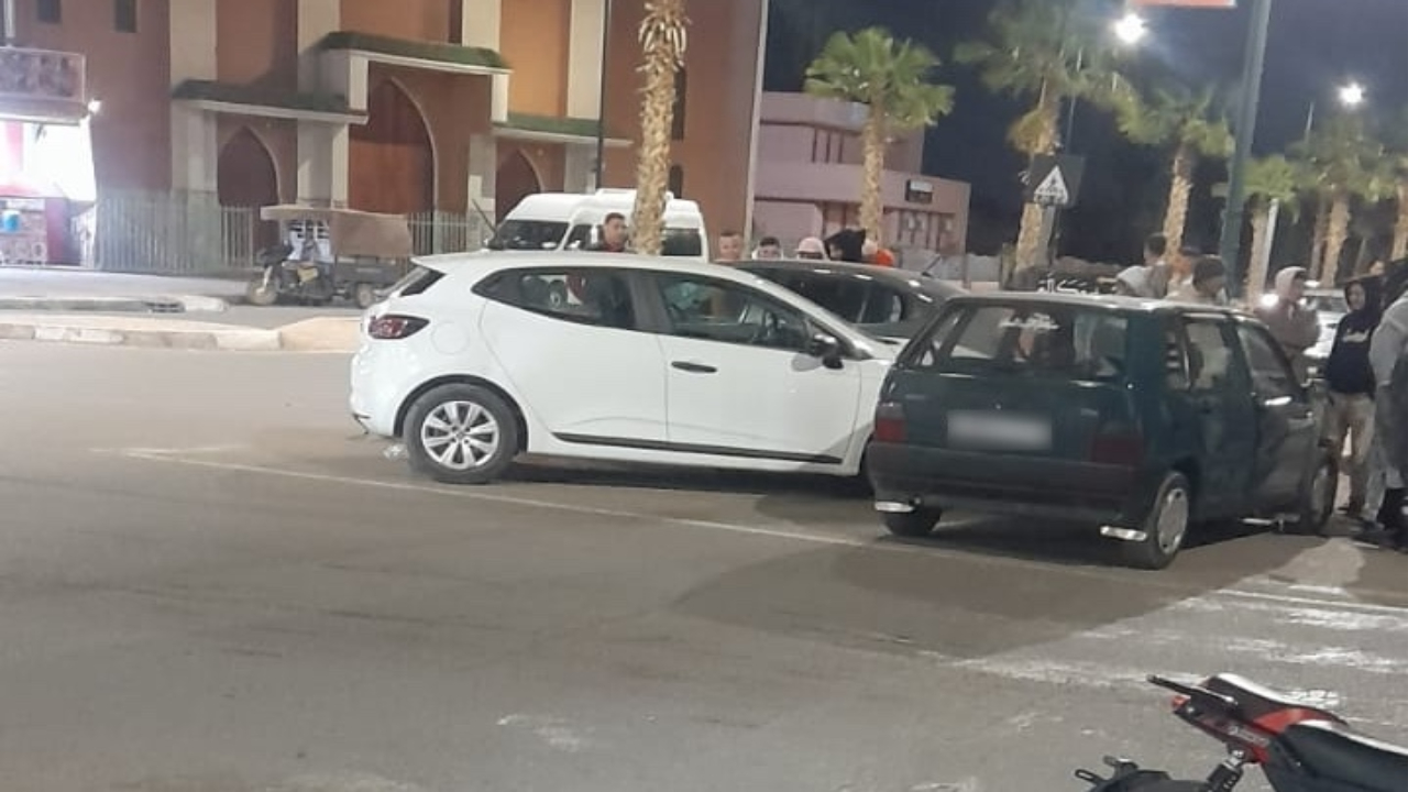 بالفيديو.. حادثة سير تسلسلية بشارع النخيل مراكش تجدد مطالب الساكنة بإحداث علامات تشوير