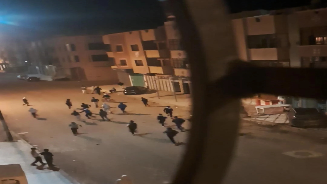 أمن قلعة السراغنة يوقف ثلاثة قاصرين على خلفية مواجهات ليلية بحي “الريحان”