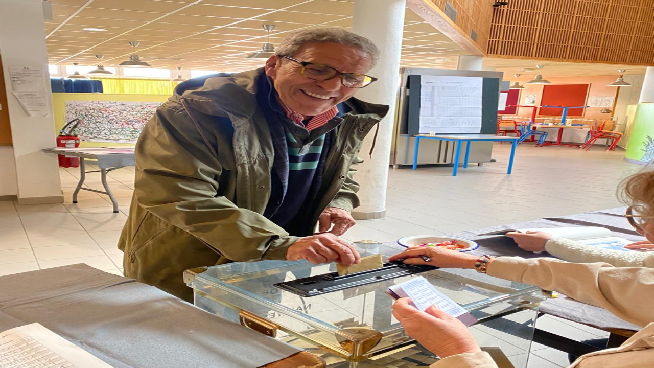 إقليم الحوز.. علال الباشا الرئيس السابق لبلدية أمزميز يلتحق بصفوف الاتحاد الاشتراكي