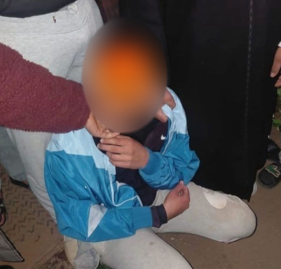 إقليم الحوز.. توقيف مشتبه فيه بـ “محاولة اختطاف” طفلة بآيت أورير