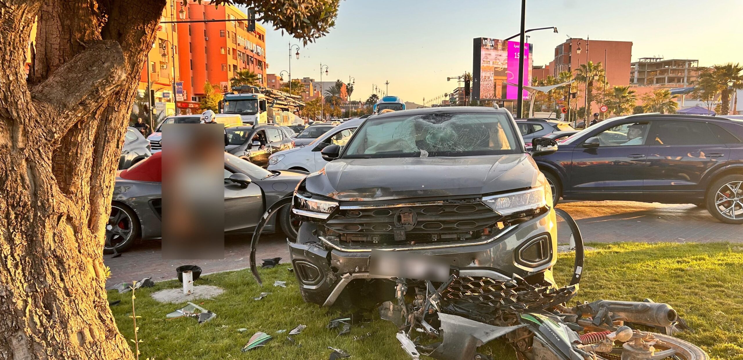 بالفيديو.. حادثة سير عند مدارة “مرجان” مراكش تخلف إصابات بليغة واستنفاراً أمنياً