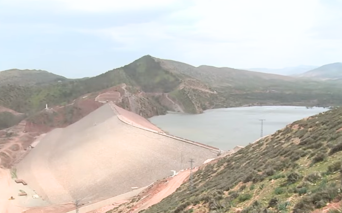 سد آيت زيات في إقليم الحوز منشأة حيوية لتعزيز الأمن المائي ودعم التنمية المستدامة بجهة مراكش آسفي