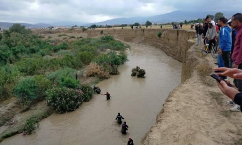 تاونات.. انتشال جثة طفل قضى غرقاً بوادي “اللبن”