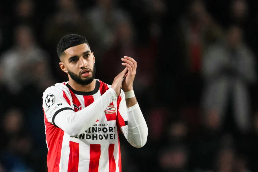 صيباري يصنع هدفي آيندهوفن رغم الخسارة أمام نيميغن