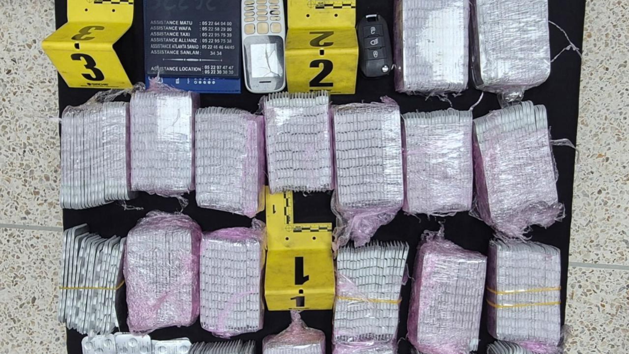 طنجة.. إحباط محاولة ترويج 12 ألف قرص طبي مخدر وتوقيف المشتبه فيه
