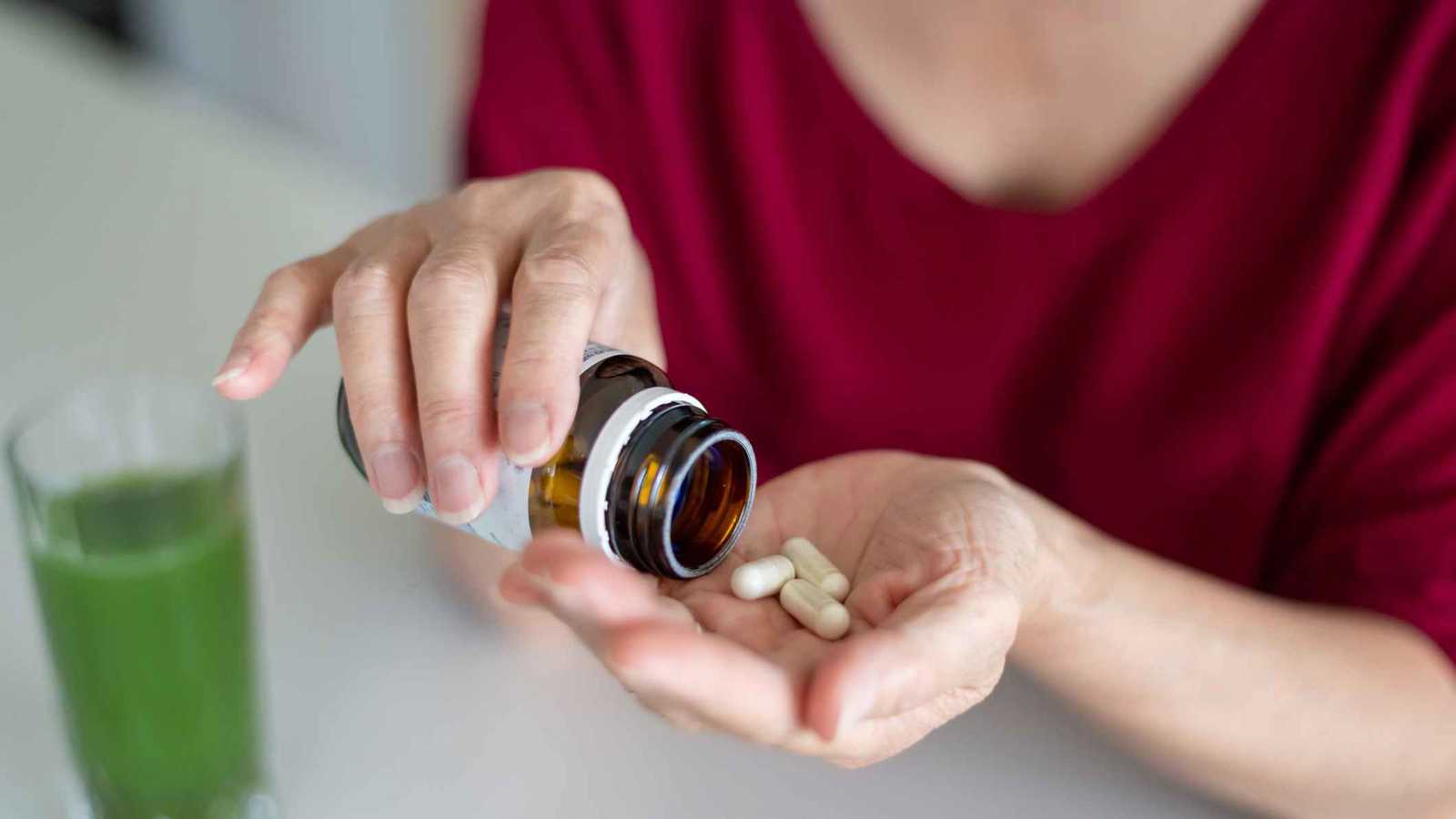 الفيتامينات المتعددة اليومية قد تؤخر ساعة الشيخوخة البيولوجية