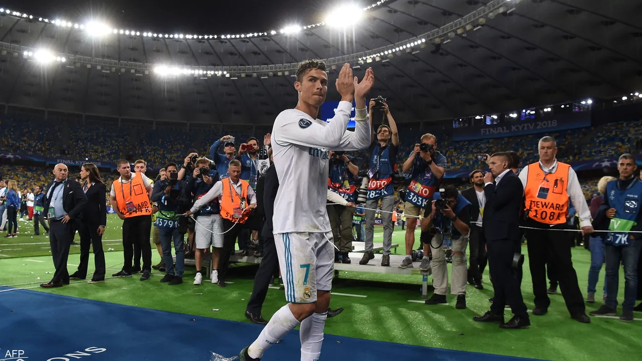 أنجح 10 صفقات بتاريخ كرة القدم.. كريستيانو رونالدو في الصدارة