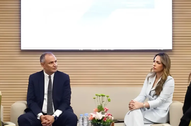 الوزير مزور: مشاركة النساء في القطاع الصناعي المغربي تشهد “تحولا نوعيا”