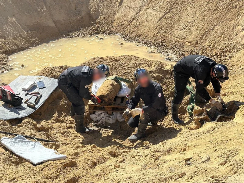 خبراء يفجرون قنبلة من الحرب العالمية الثانية قرب باريس بعد تعذر تعطيلها