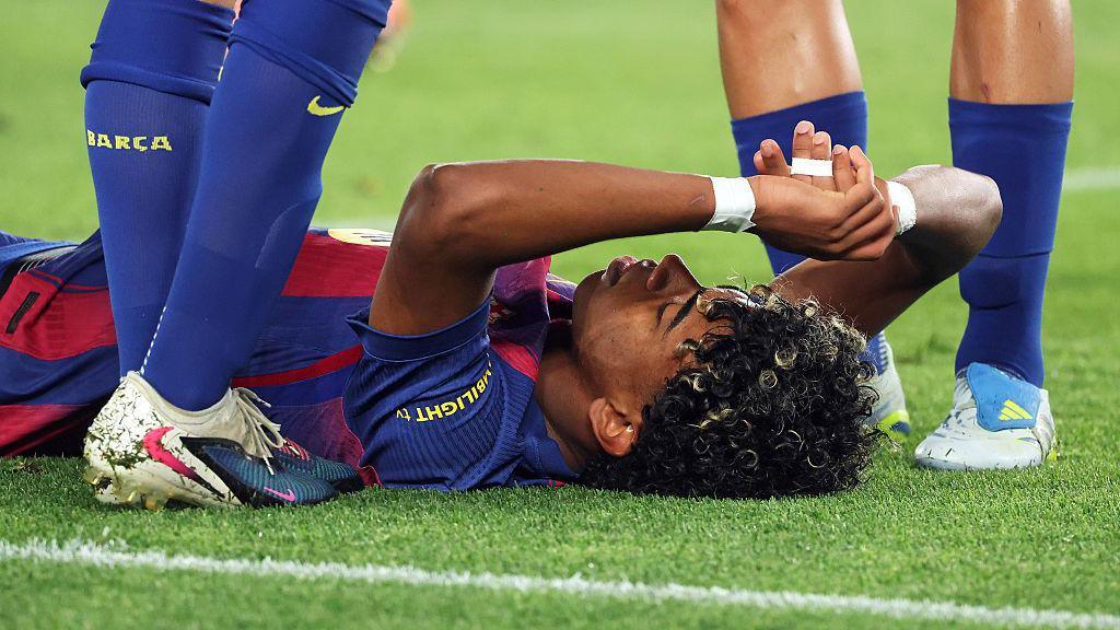 لامين جمال يغيب عن برشلونة حتى نهاية الموسم لكنه سيشارك في كأس العالم