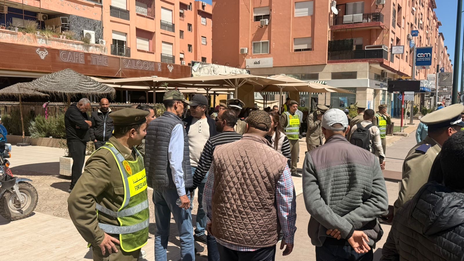 مراكش.. حملة تحسيسية بـ “الازدهار” تدعو أصحاب المحلات لإنهاء احتلال الملك العام