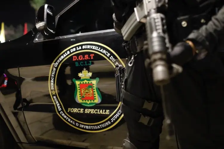 تفكيك خلية إرهابية من 6 أشخاص تحترف السطو والسرقة بخلفيات متطرفة