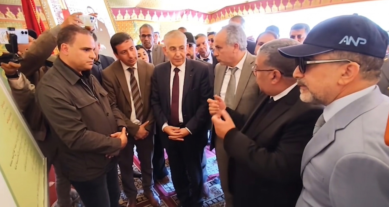 الهبيل والي جهة مراكش-آسفي وكودار رئيس الجهة يتفقدان أوراش الميناء المعدني الجديد ومشروع تأهيل غابة “العرعار” بآسفي