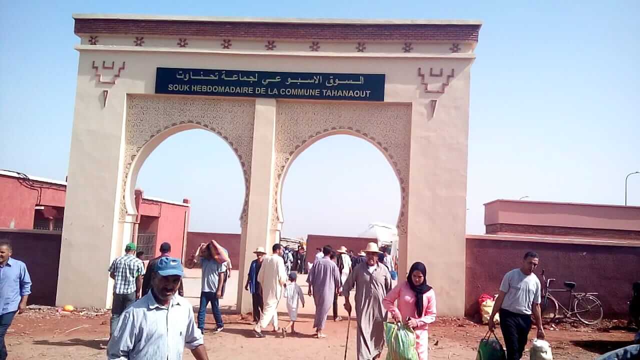 تحناوت.. تدخل ميداني ينهي ظاهرة “الأكواخ المعلقة” بسوقها الأسبوعي