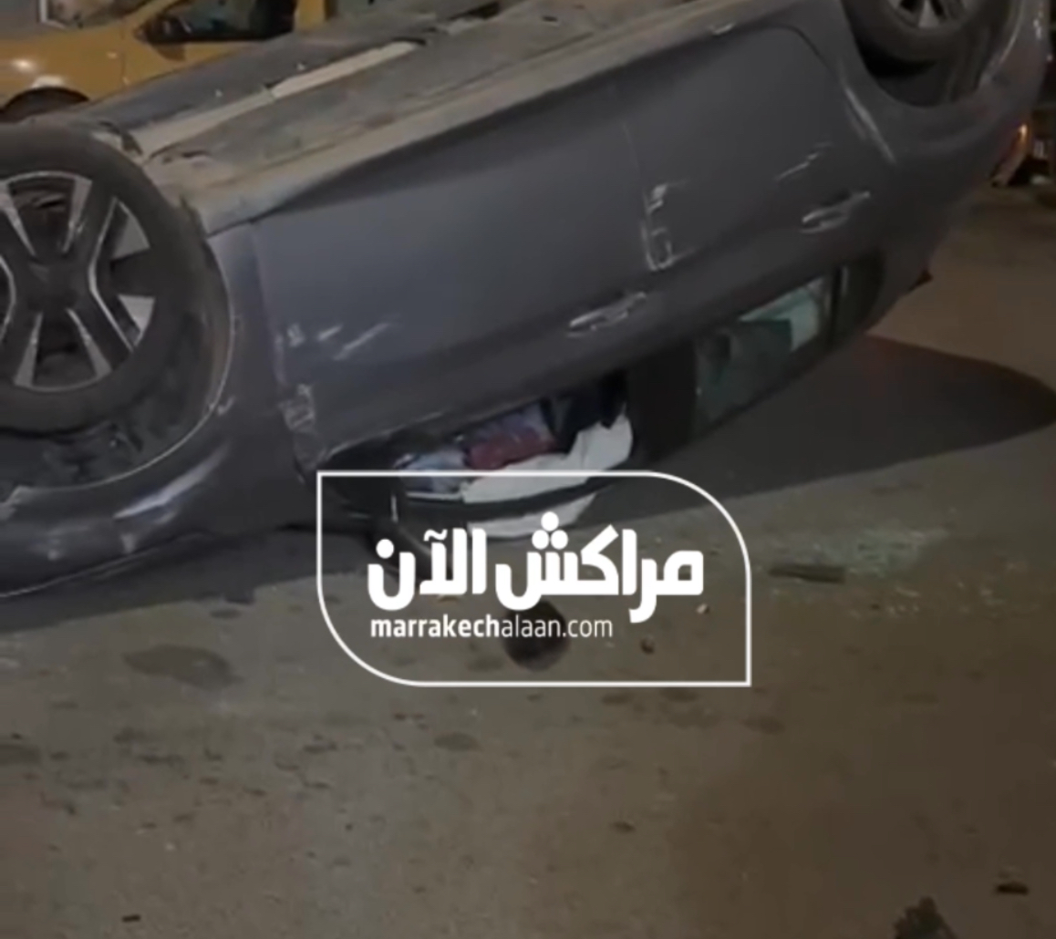 حادثة سير تنتهي بانقلاب سيارة خفيفة بمنطقة “جنان أوراد” بمراكش